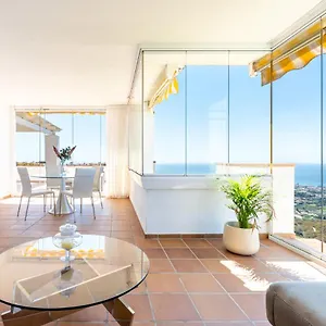 Apartamento Venus // La Zenaida Luxury Rentals Rincón de la Victoria